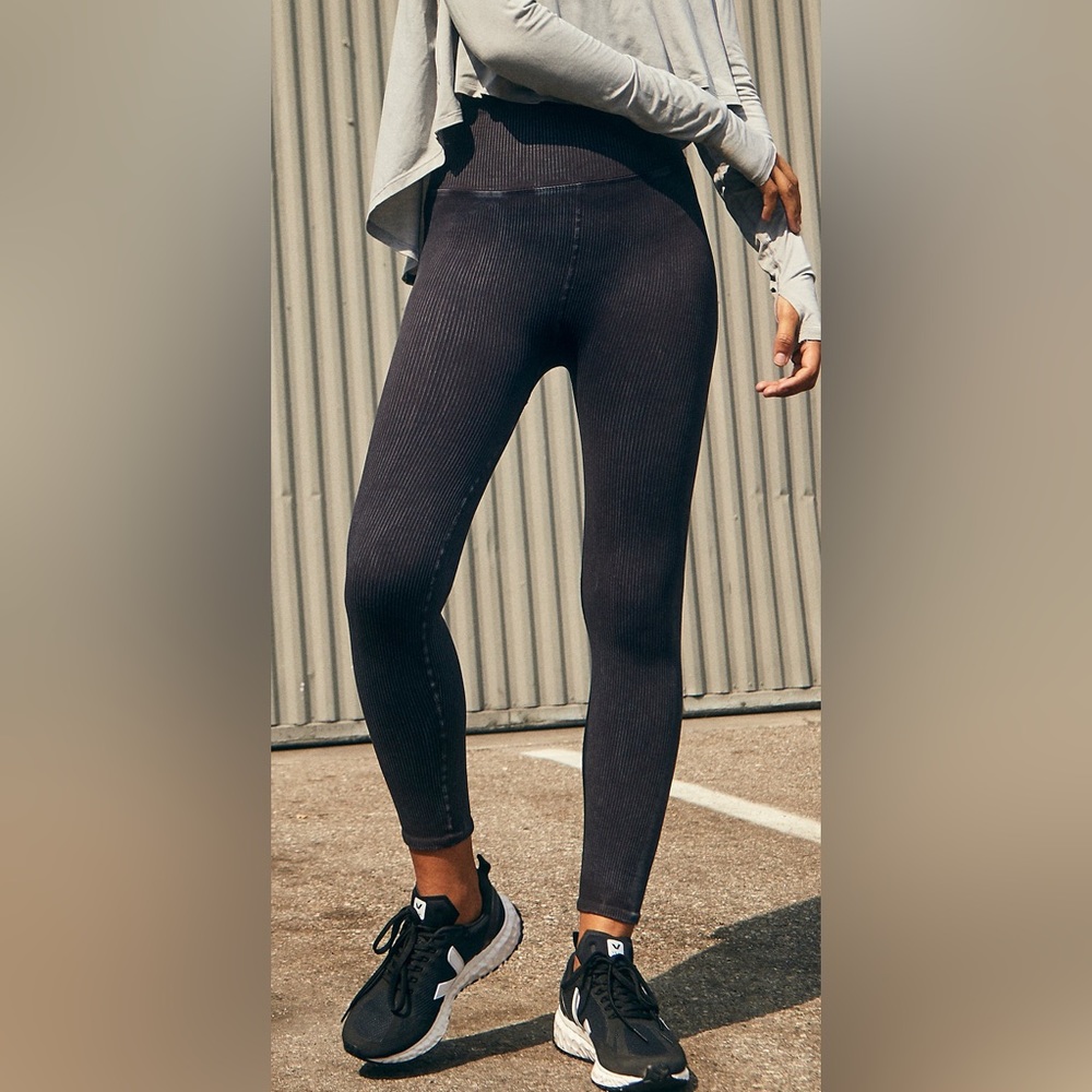 NWOT FP Movement Happiness Runs Leggings Washed Black XS/S